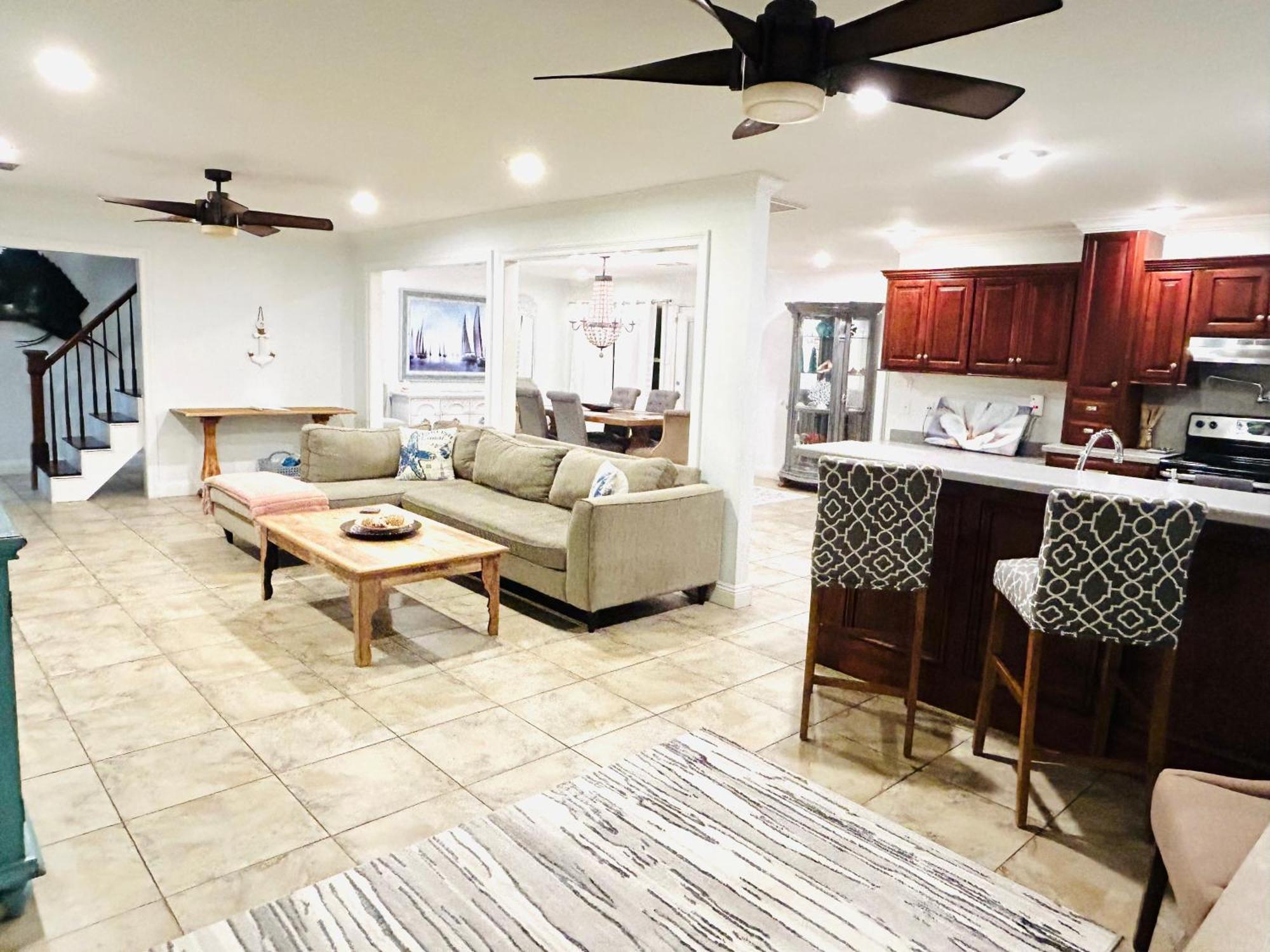 4/3 Home Centrally Located, Beach, Casino, Airport, Dining, Golfing, Shopping, Entertainment 걸프포트 외부 사진